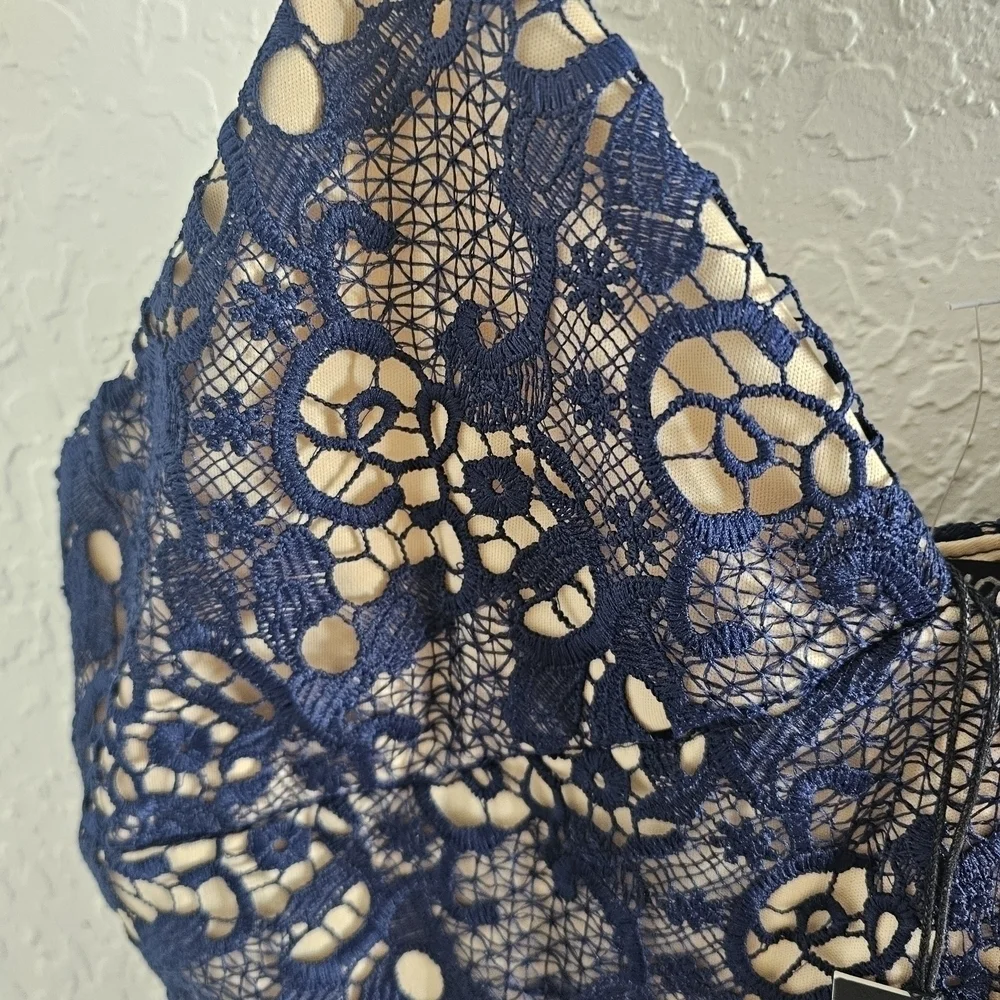 NEW Romeo+Juliet Navy Blue Lace Dress Medium Blue - Picture 15 of 16